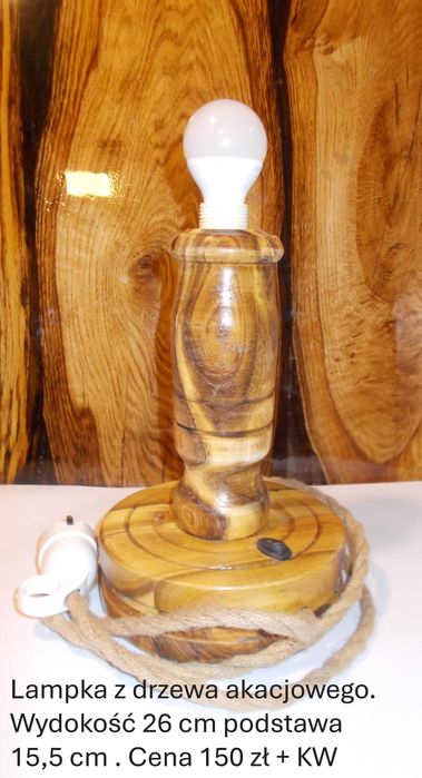 Lampka ozdobna z drewna