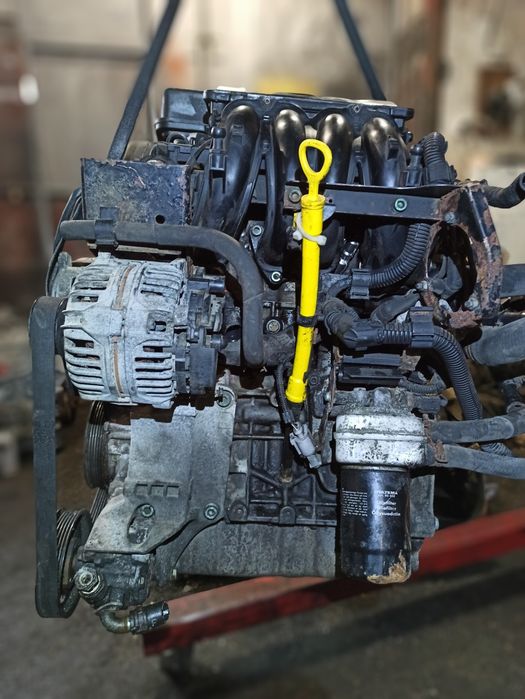 Двигун мотор двигатель AVU 1.6 mpi Skoda Octavia Tour VW Golf 4 Seat