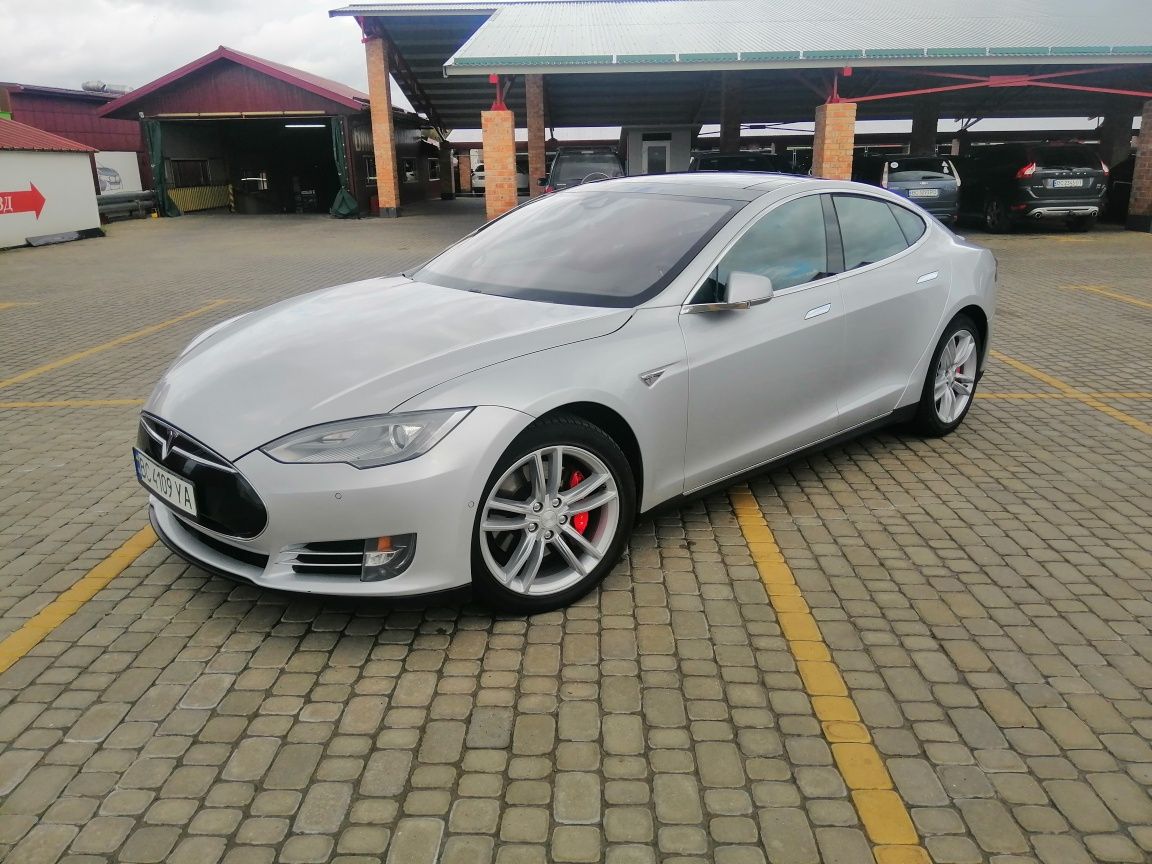 tesla model s p 85d OLX.ua
