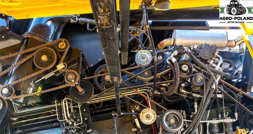 Комбайн NEW HOLLAND CR 9060 - 2008 - 2554 м/ч + жатка 6,09 м