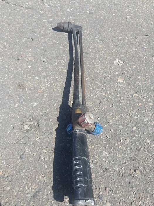 Palnik do cięcia złomu.