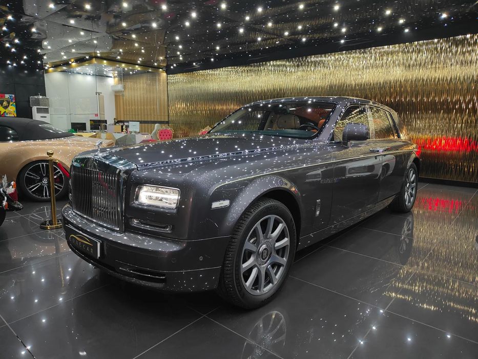 Rolls Royce Phantom 6.8 V12