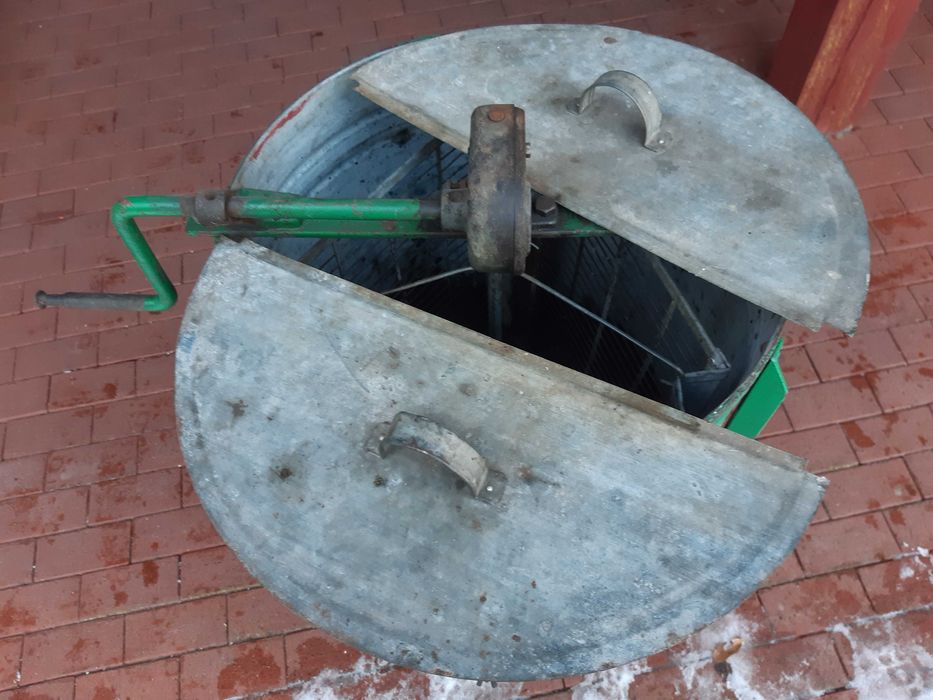 Miodarka wirówka do miodu 3-ramkowa