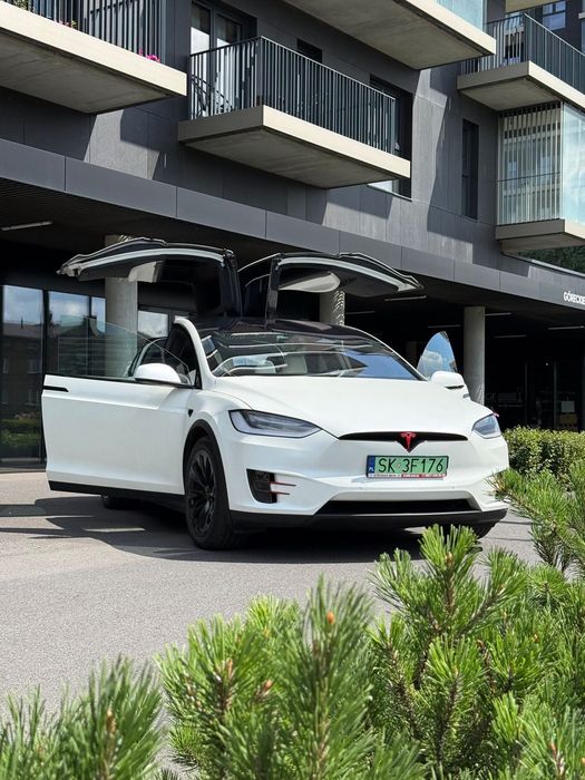 Tesla Model X Tesla Model X 75D 2017 • Darmowy Supercharging • Carbon
