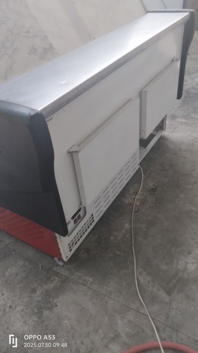 Продам  2 холодильні вітрини