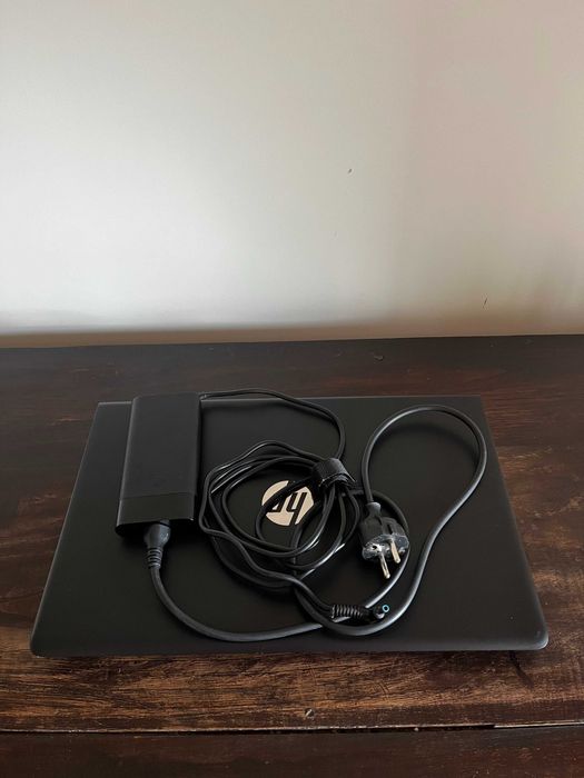 HP Pavilion Power Laptop 15-cb0xx