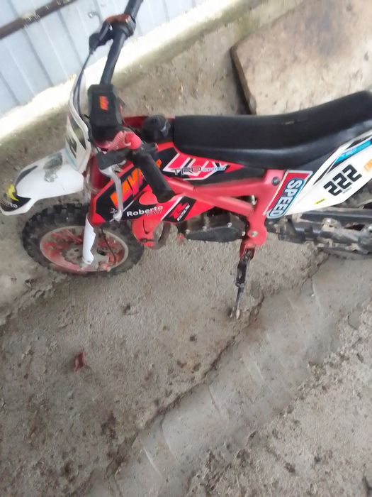 Продам мотоцикл дитячий 50 кубковий на бензині