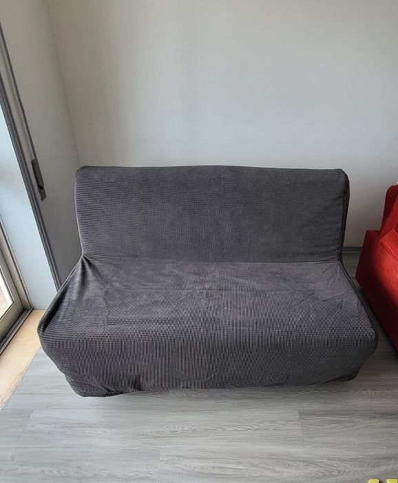 Sofá cama cinza IKEA
