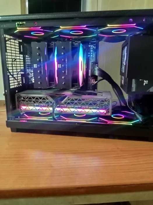 pc gaming - ryzen 7 7800X3D - RTX 5070 - 32GB - 1TB