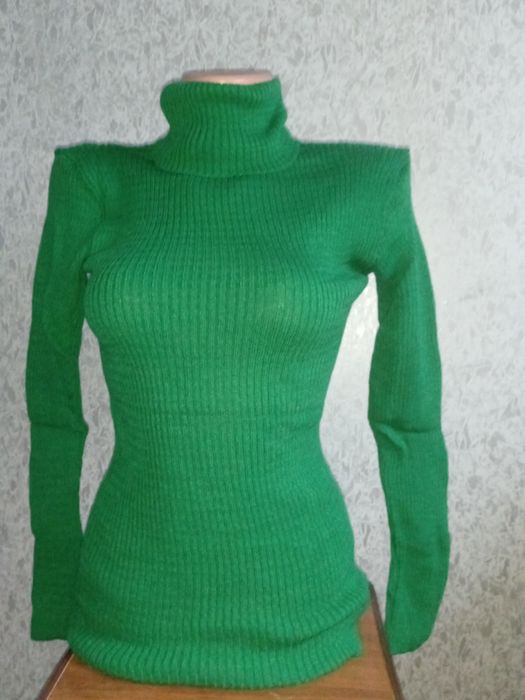 Нові теплі жіночі гольфи