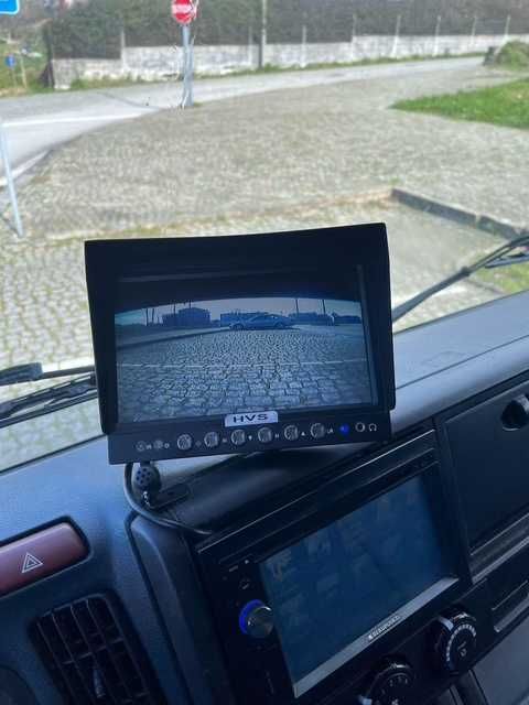 Viatura Ligeira de Mercadorias – Semi-Nova