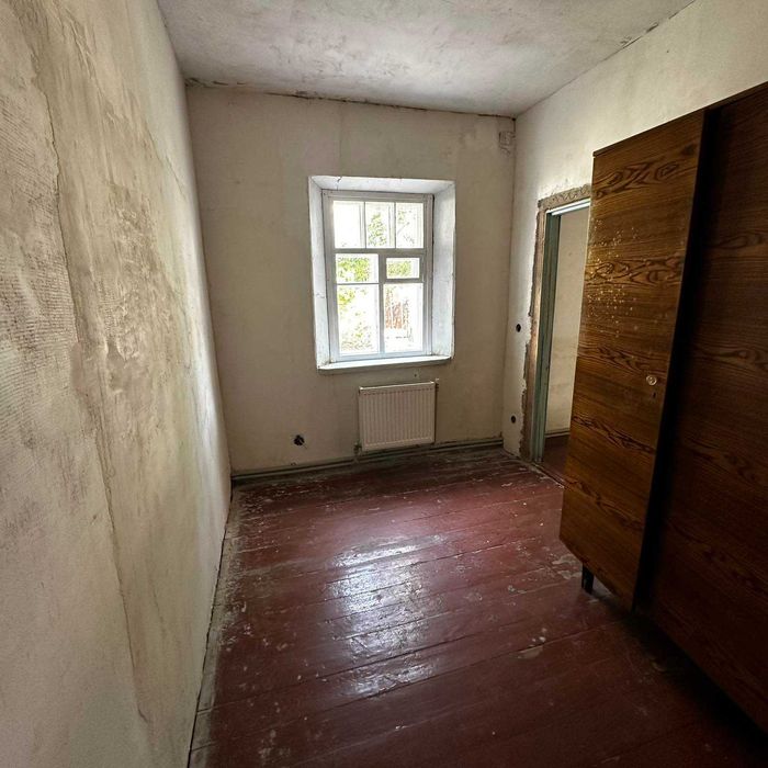 Продаж приватного будинку у м.  Фастів! 80,7  м², доглянута ділянка 8 соток. Газове опалення, електроенергія 24/7. Провулок Кривоноса, 10