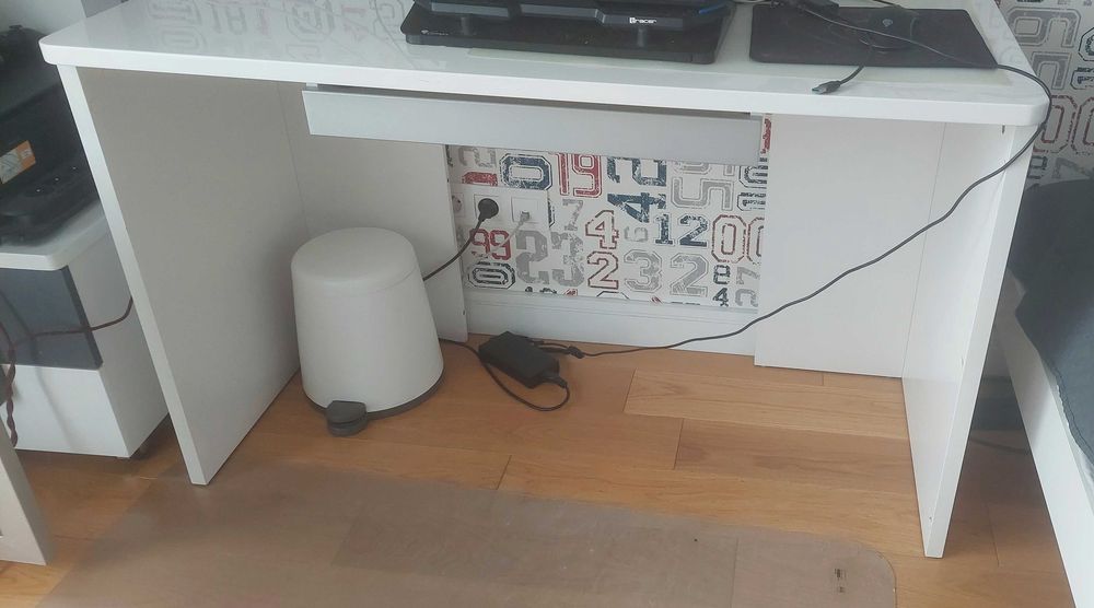 Biurko firmy FIORENTINO białe z grafitem nowoczesne