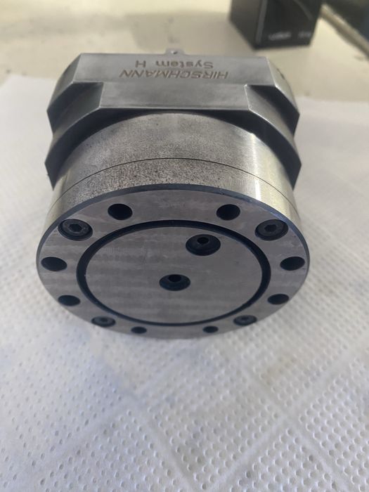 Uchwyt do elektrodrążarki (system Hirshmann)