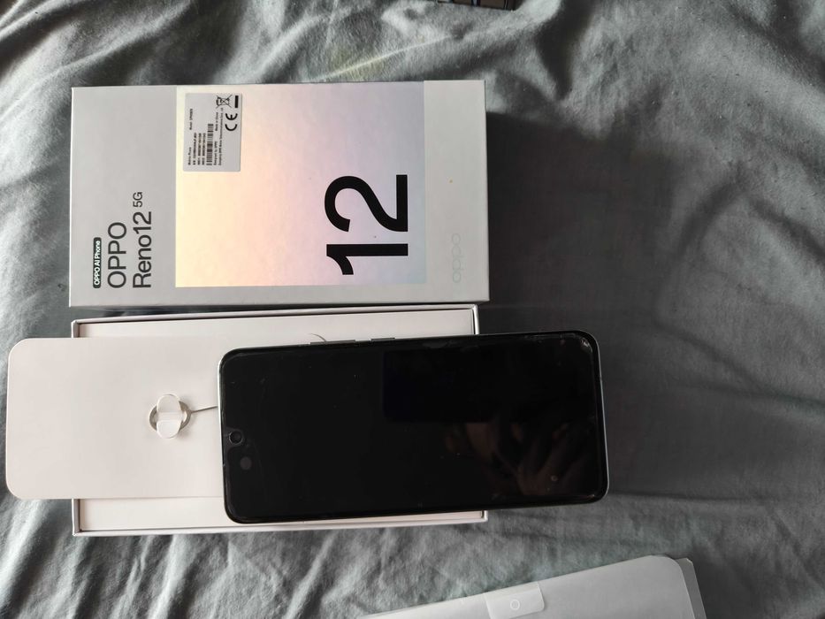 OPPO Reno 12 5g 12/256 silver
