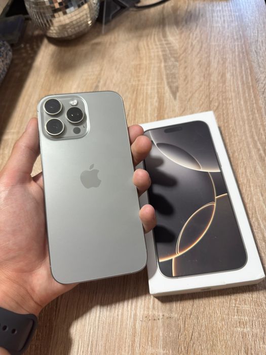 Witam mam na sprzedaż telefon w idealnym stanie. Kondycja baterii wynosi 90% oraz trzyma spokojnie cały dzień. Po wiecej informcji prosze pisac pv