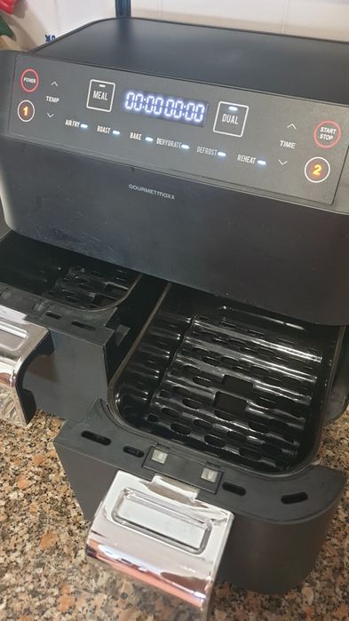 Airfryer quase nova com 2 gavetas