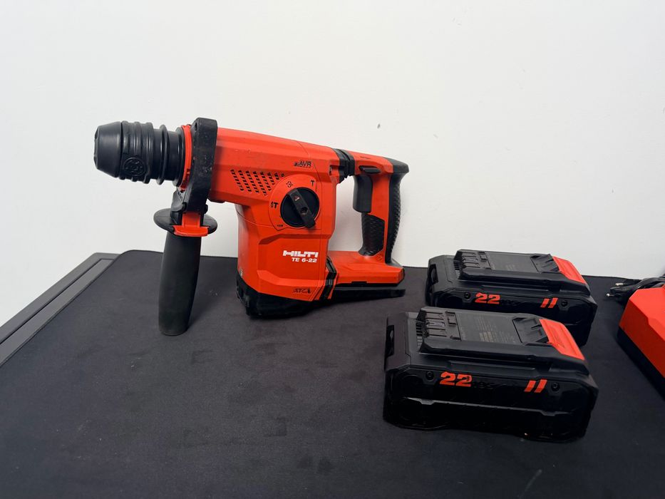 Akumulatorowa młotowiertarka HILTI TE6-22 NURON BDB Stan Mega Zestaw 2 x aku 8.0 Ah