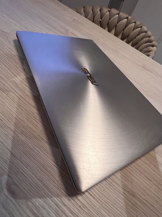 Laptop Asus UX 434f smukly i elegancki