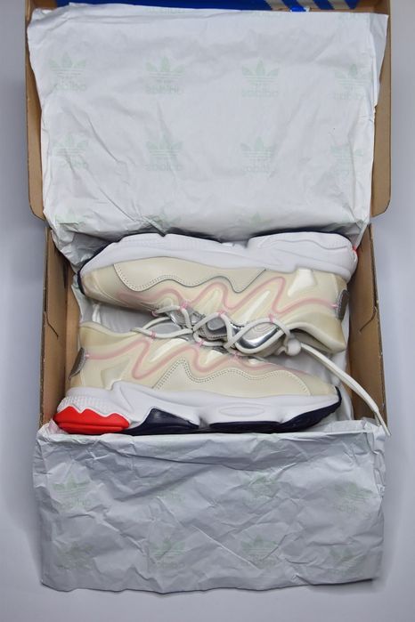 Жіночі Кросівки Adidas OZWEEGO Plus(37,38,39,40,41)