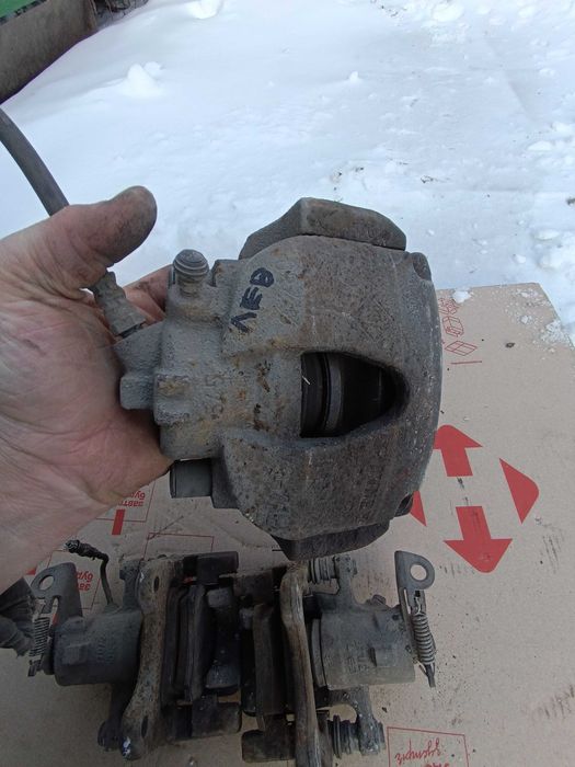 Супорт Рено Сценик 2 Тормозные Супорта Renault Scenic 2 Суппорт