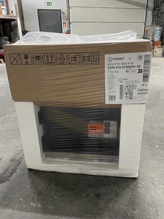 COM FATURA E GARANTIA - Forno Ref: Indesit IFW 3844 H IX