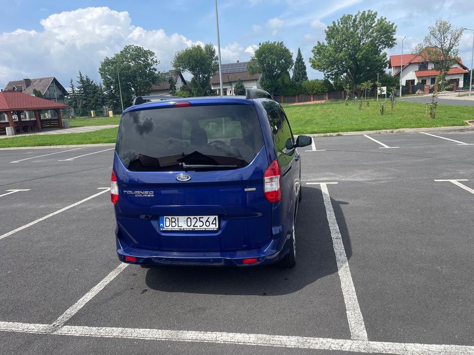 FORD TOURNEO COURIER 1.0 Benzyna rok 2017 pierwsza rejestracja 2018