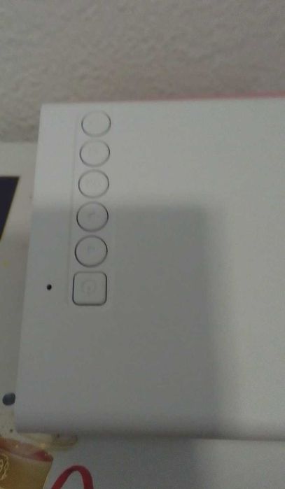 Mini Projetor YG300 – TFT LCD - Novo!!