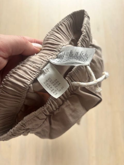 H&M spodnie beżowe dla dziecka 92