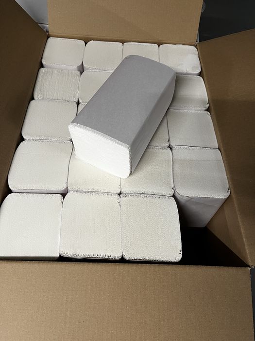 Ręcznik ZZ składany celuloza 2 warstwy 3000L wymiary 22x25 cm