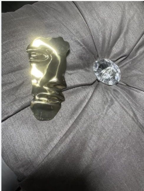 Вінтажні брошки в стилі salvador dali