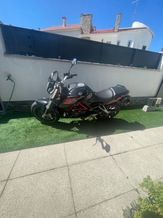 Mota Benelli BN 251