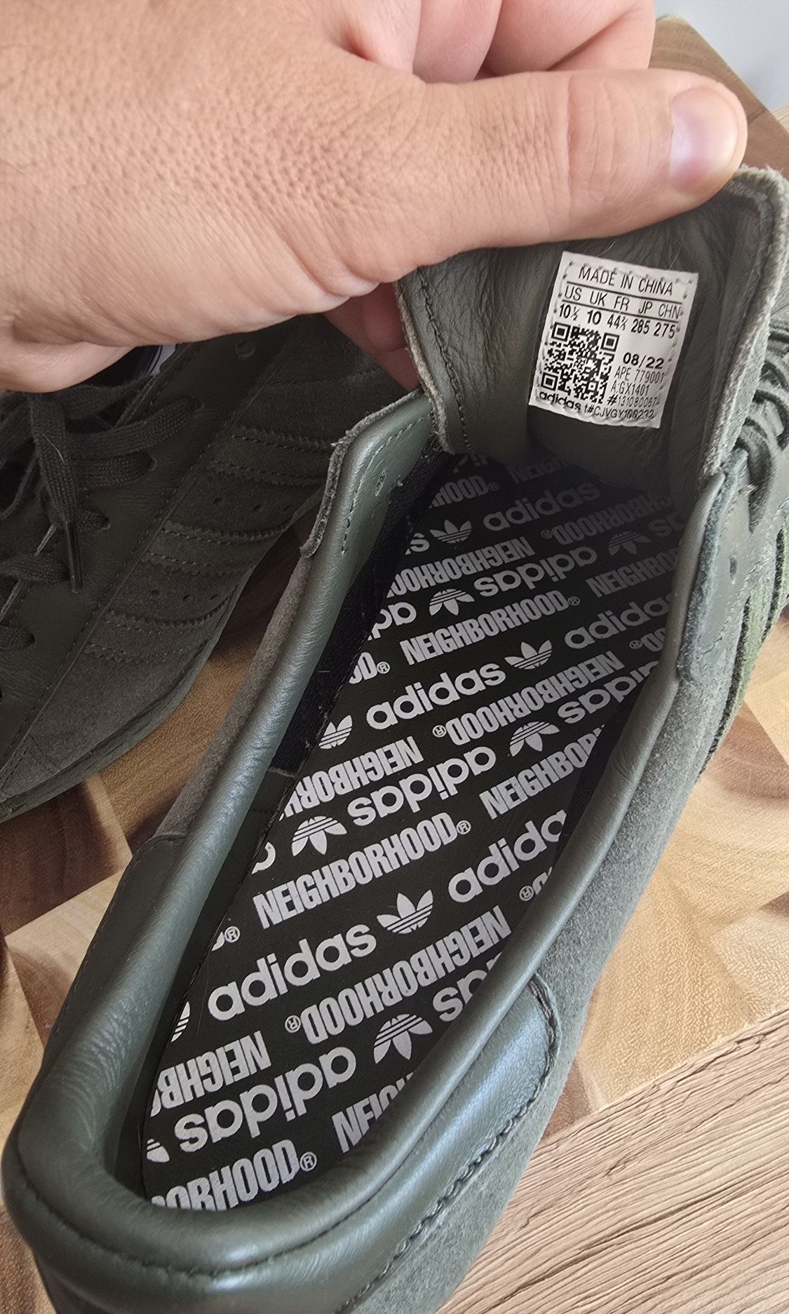 Buty oliwkowe Adidas Superstar 80s x Neighborhood GX1401 r