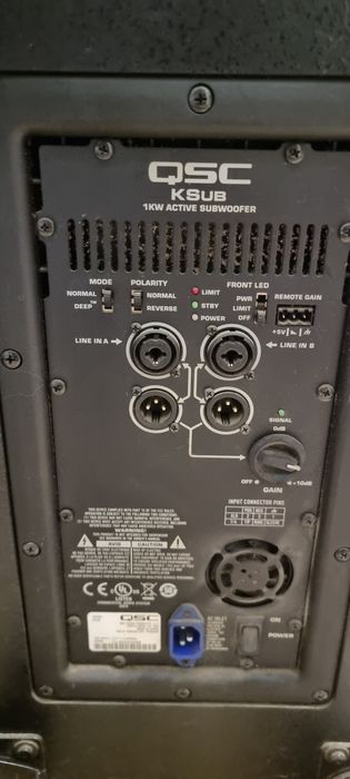 Продам активную акустику QSC K12
