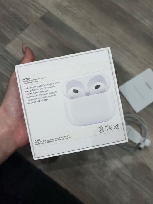 apple airpods 3 оригінал