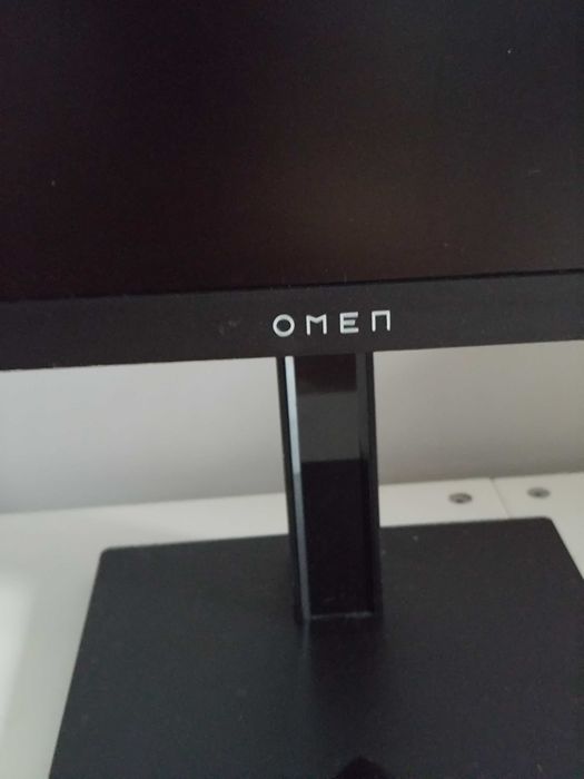 2 monitory gamingowe