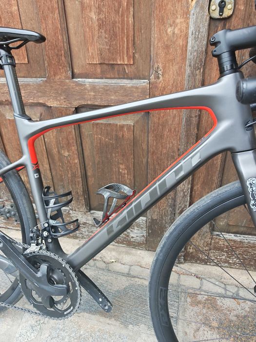 Giant Gravel carbon