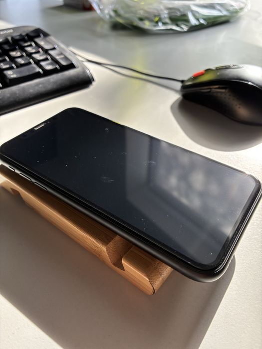 Iphone XR 128gb 83akb