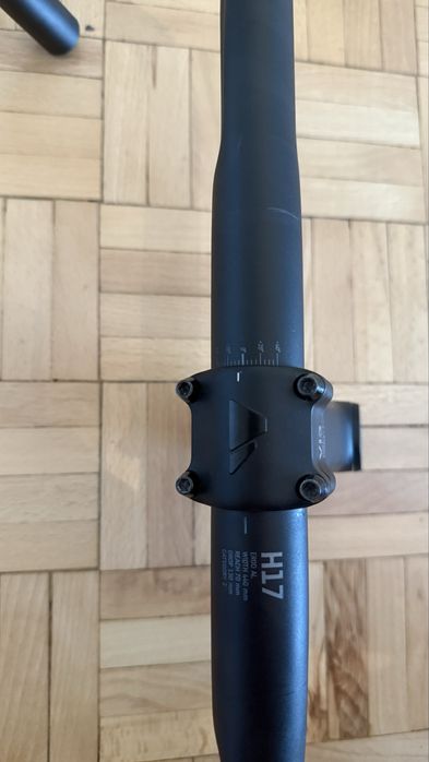 Canyon kierownica H17