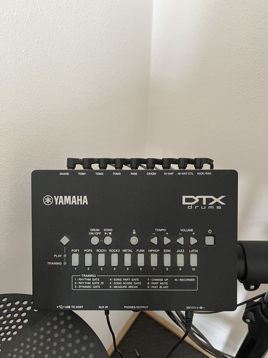 Bateria Eletrónica Yamaha DTX Seminova - (Se o anúncio está online, o produto ainda está disponível.)
