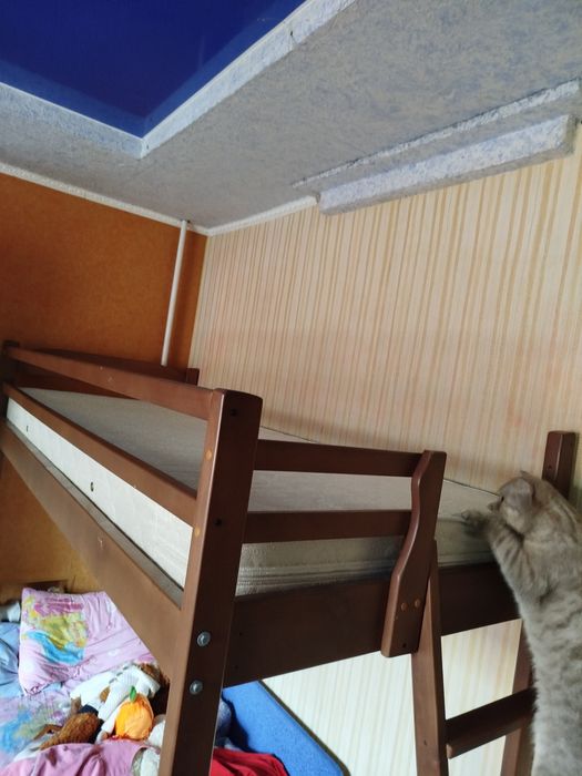 Кровать -чердак з матрацем