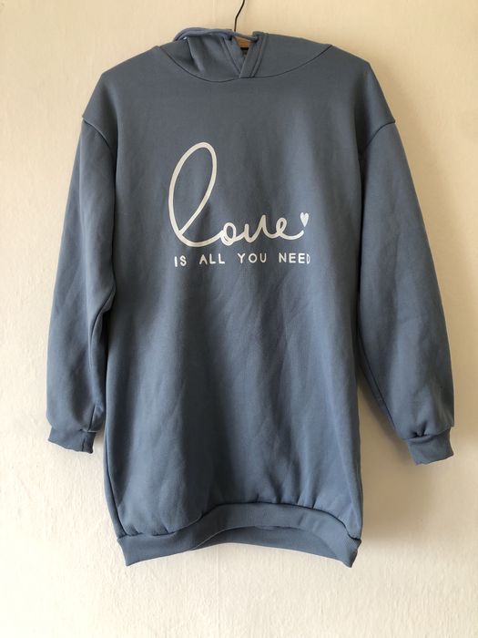 Bluza damska oversize z kapturem „Love Is All You Need” roz. L