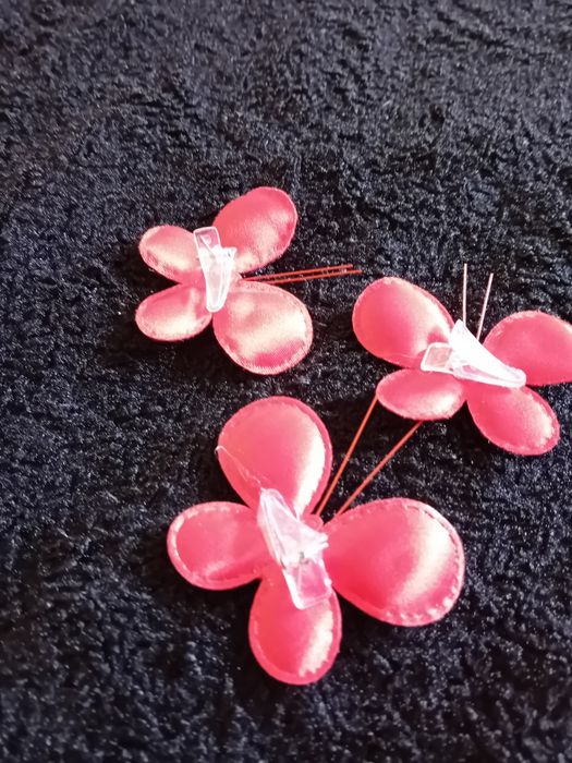 Motyle 3 szt czerwone ozdoba spinki