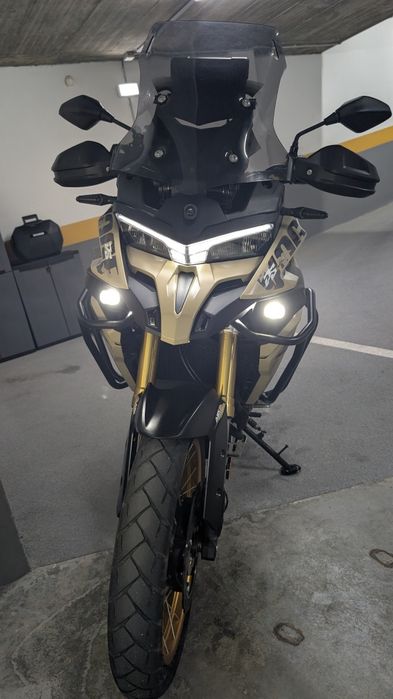 Voge 625 dsx desert sand - JANTE DOURADA!