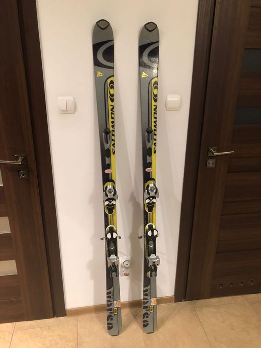 Narty Salomon 180 cm ze Szwajcarii