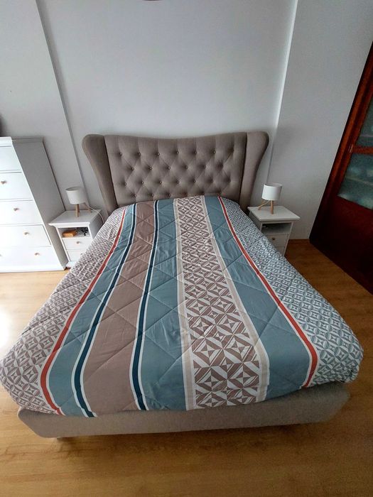 Cama casal com colchao de 150x190