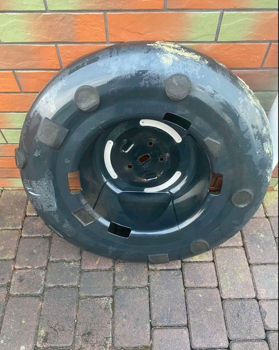 Продам кришку на машину