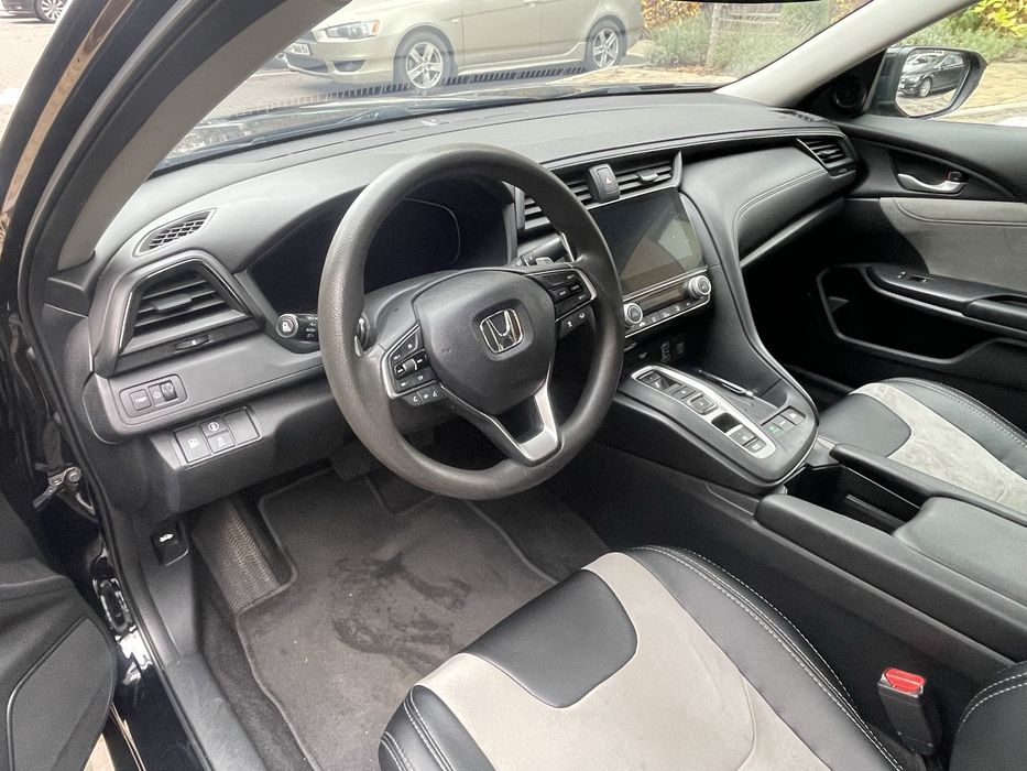 Продам Honda Insight 2019