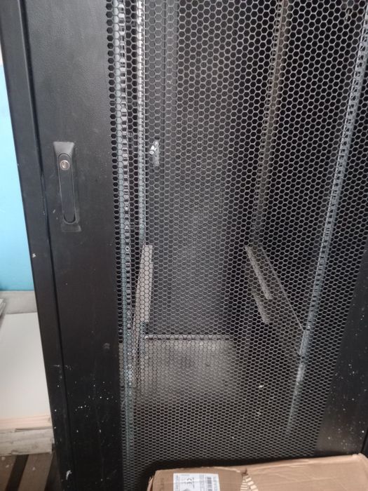 Server Rack63823845916929121