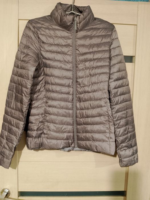 Продам куртку демисезонную